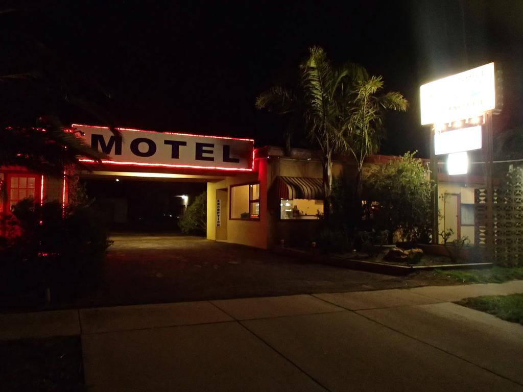 Nhill Oasis Motel Exterior foto